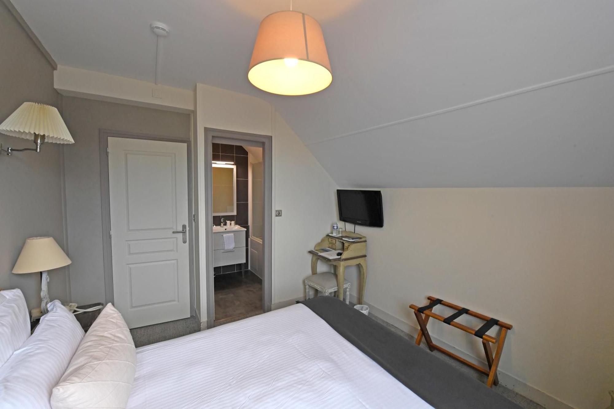אגון קוטוויל Cit'Hotel La Villa Julia מראה חיצוני תמונה
