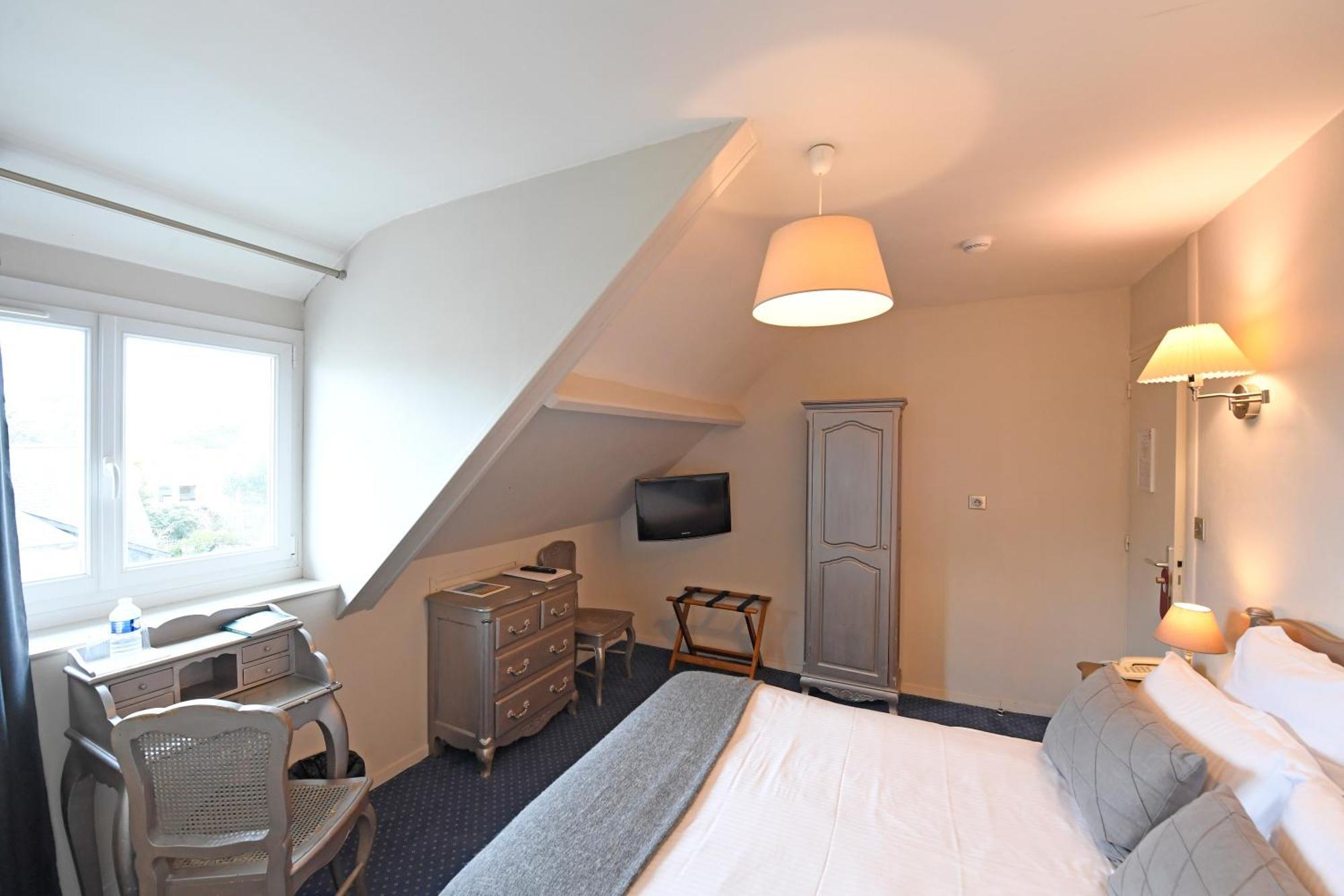 אגון קוטוויל Cit'Hotel La Villa Julia מראה חיצוני תמונה