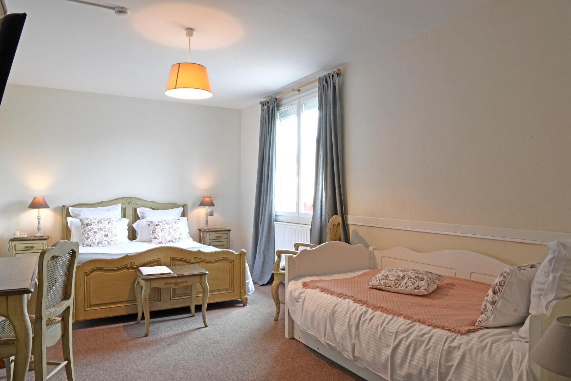 אגון קוטוויל Cit'Hotel La Villa Julia מראה חיצוני תמונה