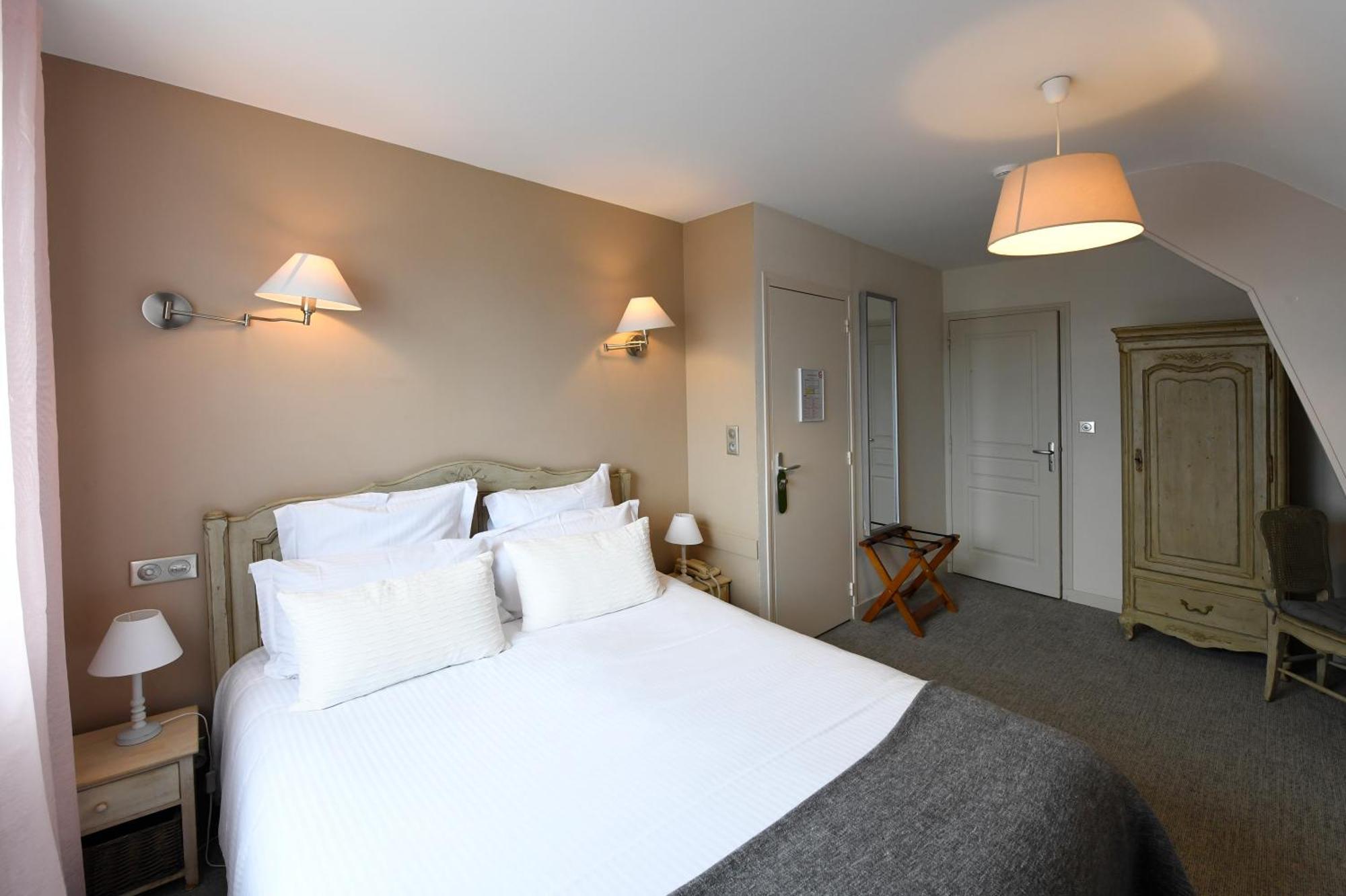 אגון קוטוויל Cit'Hotel La Villa Julia מראה חיצוני תמונה